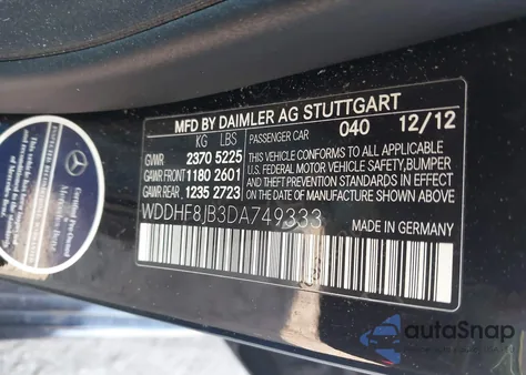 2013 Mercedes-Benz E 350 4Matic z USA, uszkodzony, nr VIN WDDHF8JB3DA749333